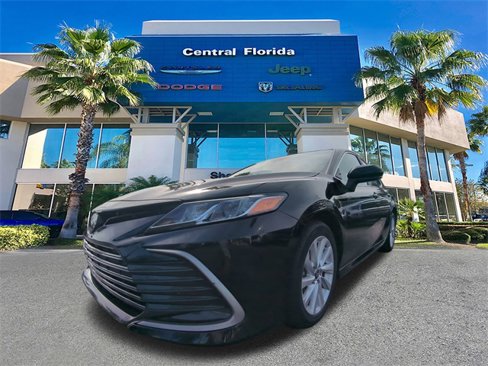 Used 2024 Toyota Camry LE image 9