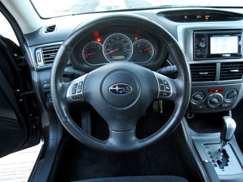 Used 2011 Subaru Impreza 2.5i Premium image 19
