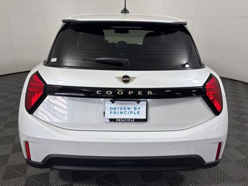 New 2025 MINI Cooper 2-Door Hardtop image 5