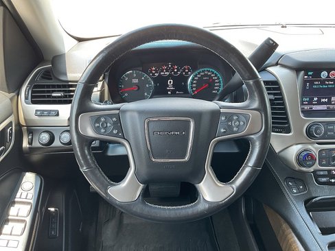 Used 2018 GMC Yukon Denali image 15