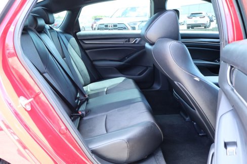 Used 2019 Honda Accord Sport image 10