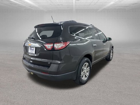 Used 2017 Chevrolet Traverse LT image 13