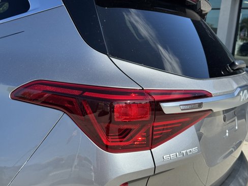 Certified 2023 Kia Seltos S w/ Navigation Package image 10