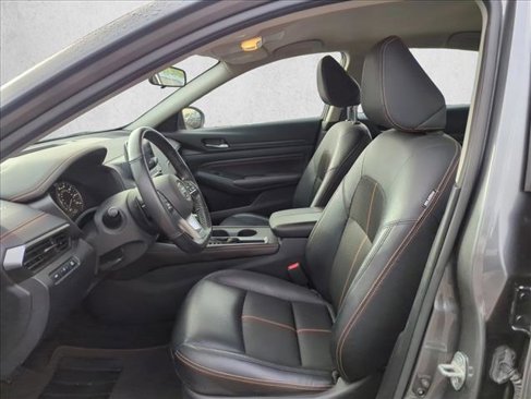 Used 2022 Nissan Altima 2.5 SR image 14