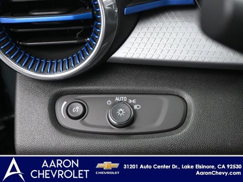 New 2025 Chevrolet Trax LT w/ Driver Confidence Package image 13