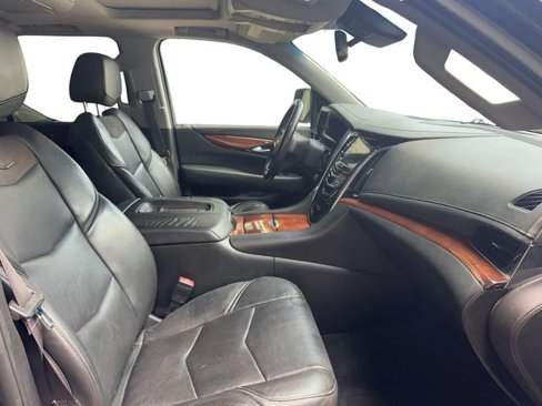 Used 2015 Cadillac Escalade ESV Luxury image 15