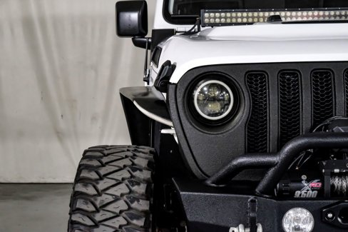 Used 2018 Jeep Wrangler Unlimited Sahara image 38