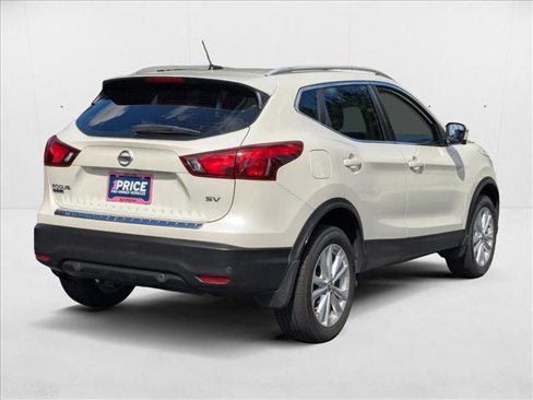Used 2019 Nissan Rogue Sport SV w/ Technology Package image 5