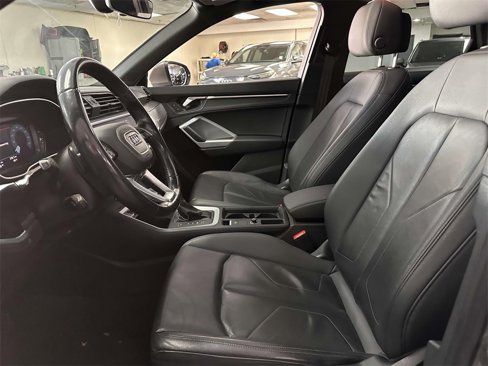 Used 2022 Audi Q3 2.0T Premium image 16