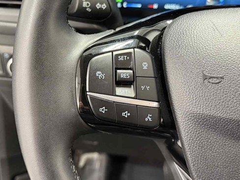 Used 2023 Ford Escape Platinum image 17