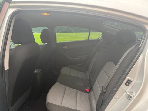 Used 2016 Kia Forte EX image 8