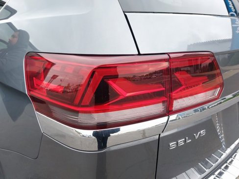 Used 2022 Volkswagen Atlas SEL Premium image 26