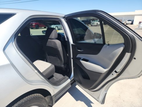 Used 2020 Chevrolet Equinox LS w/ LS Convenience Package image 21