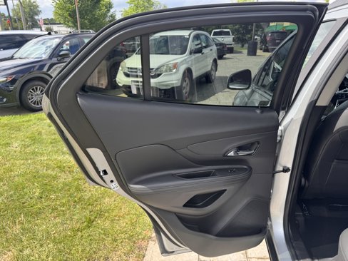Used 2020 Buick Encore Preferred w/ Safety Package image 28
