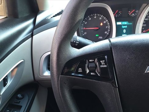 Used 2017 Chevrolet Equinox LS image 15