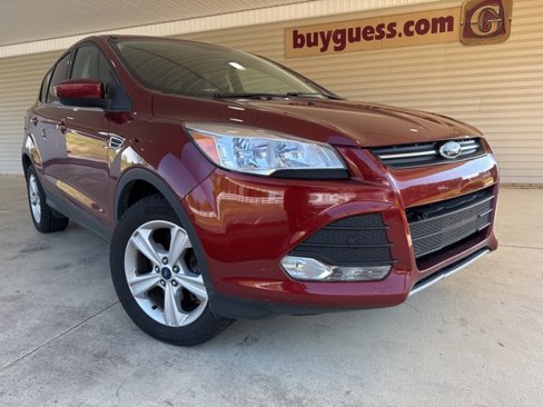 Used 2016 Ford Escape SE image 2