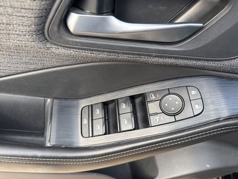 Used 2021 Nissan Rogue SV image 13
