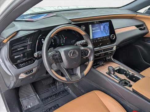 Used 2023 Lexus RX 350h image 10