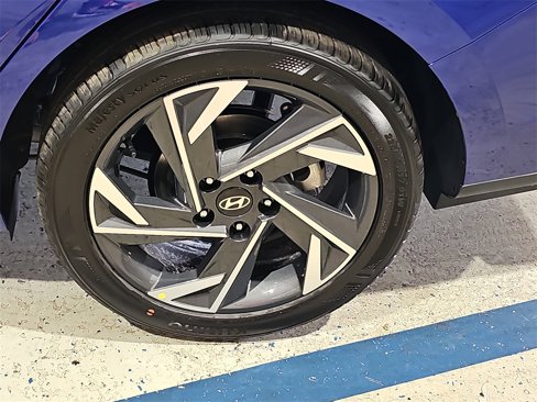 New 2025 Hyundai Elantra Sport image 31