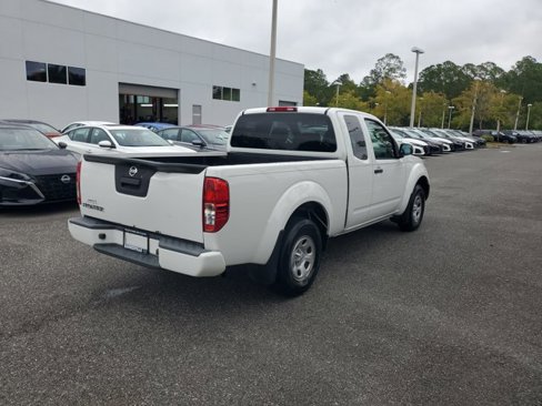 Used 2019 Nissan Frontier S image 2