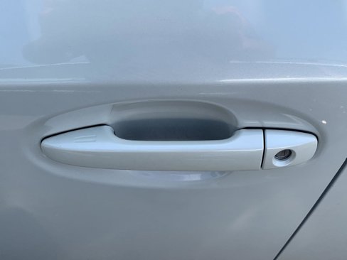 Used 2015 Toyota Prius V Four image 10