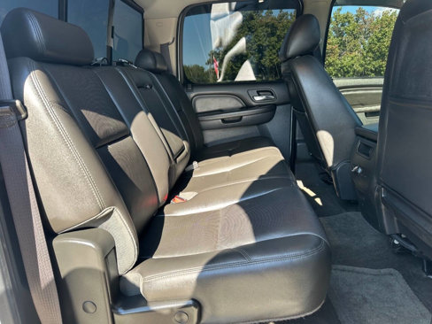 Used 2013 GMC Sierra 3500 Denali image 20