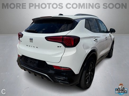 Used 2024 Buick Encore GX Sport Touring image 4
