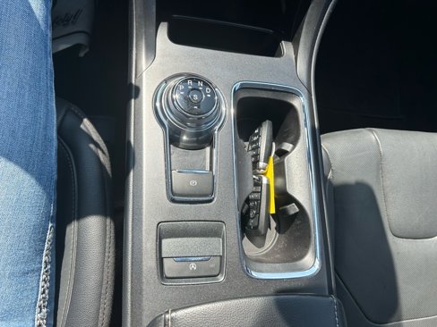 Used 2020 Ford Fusion Titanium image 26
