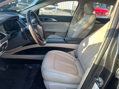 Used 2019 Lincoln MKZ Reserve image 4
