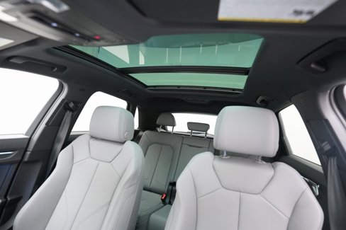 Used 2024 Audi Q3 2.0T Premium Plus w/ Premium Plus Package image 21