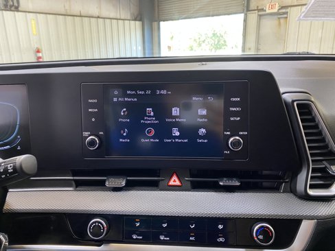 Used 2024 Kia Sportage LX image 37