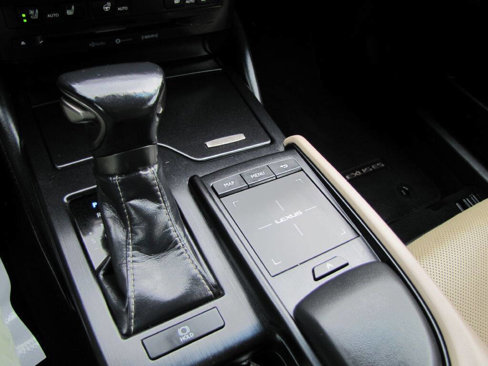 Used 2019 Lexus ES 350 w/ Premium Package image 36