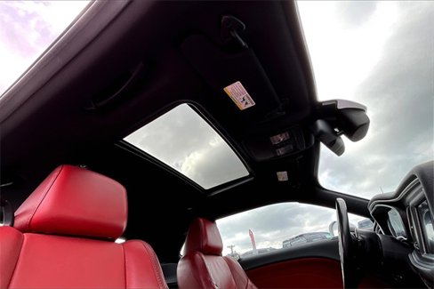 Used 2016 Dodge Challenger SXT Plus image 21