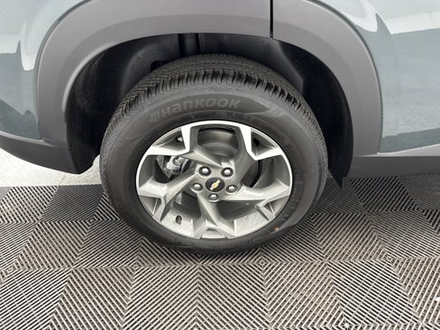 New 2025 Chevrolet Trax LT w/ LT Convenience Package image 11