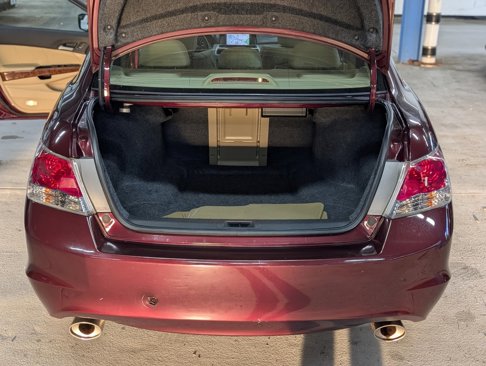 Used 2011 Honda Accord EX-L image 25