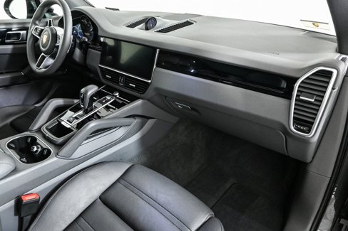 Certified 2020 Porsche Cayenne image 26