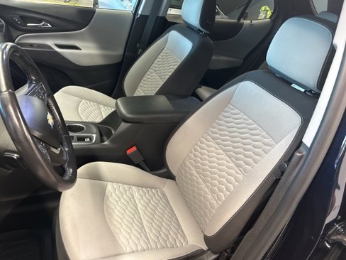 Used 2021 Chevrolet Equinox LT image 22