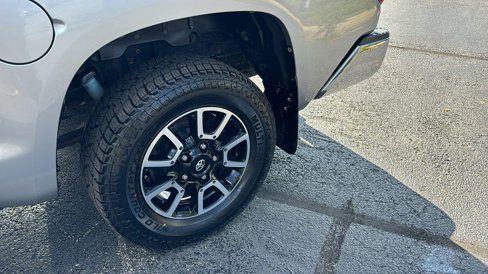 Used 2014 Toyota Tundra SR5 image 9