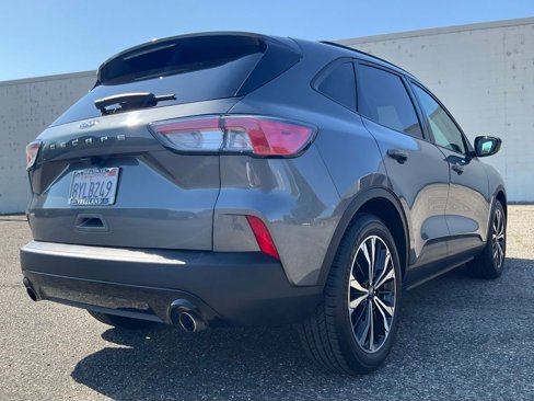 Certified 2022 Ford Escape SE w/ SE Sport Appearance Package image 74