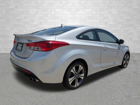 Used 2013 Hyundai Elantra SE image 2