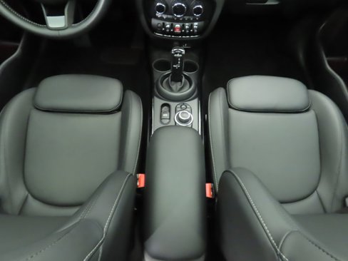 Certified 2023 MINI Cooper Clubman S image 17