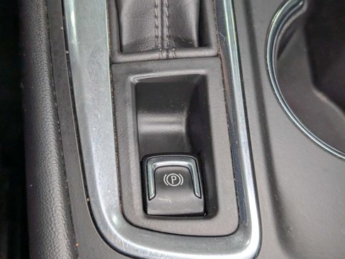 Used 2018 Chevrolet Equinox LT image 25