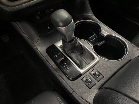 Used 2019 Toyota Highlander XLE image 31