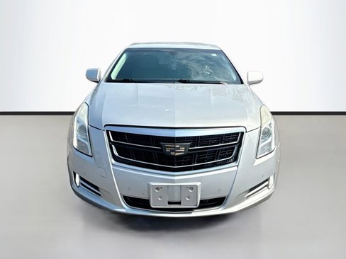Used 2016 Cadillac XTS Luxury image 2
