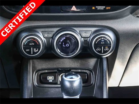 Certified 2023 Hyundai Venue SEL image 13