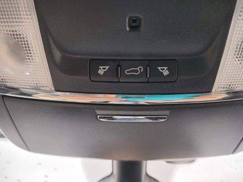 Used 2019 Jeep Grand Cherokee Laredo w/ Laredo X Package image 25