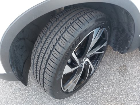 Used 2021 Volvo XC40 T4 R-Design w/ Climate Package image 35