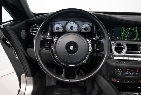 Used 2018 Rolls-Royce Dawn image 25