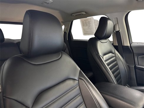 Used 2022 Ford Edge SEL image 12