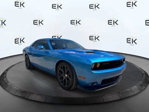 Used 2016 Dodge Challenger R/T Scat Pack w/ Leather Interior Group image 1
